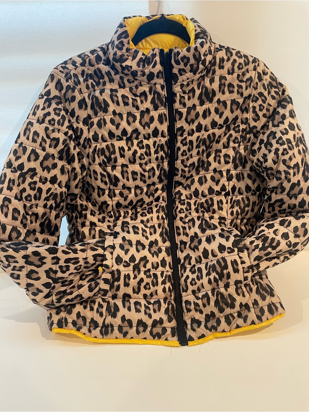 Ci Sono Reversible Leopard Print Puffer
Jacket - Yellow Interior Size (S)